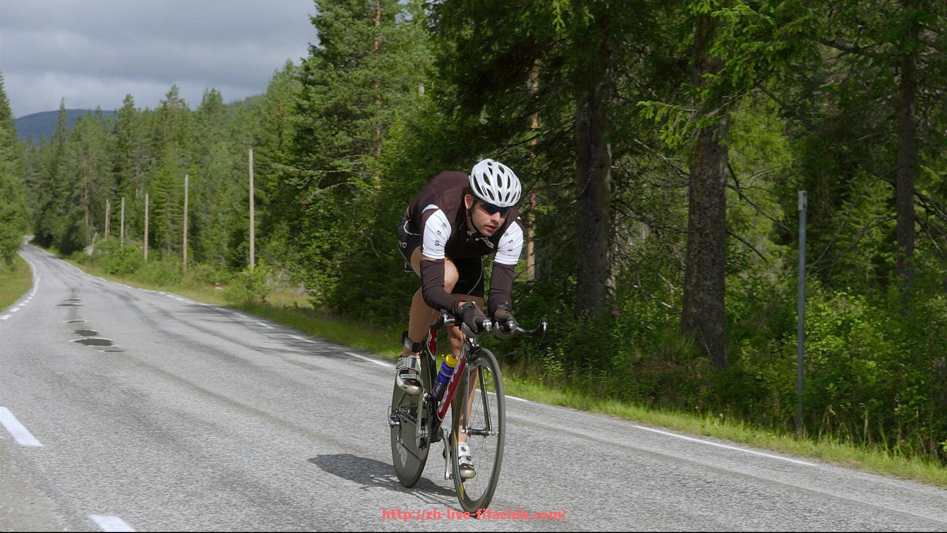 世俱杯直播-世俱杯球队比赛心理素质提升策略：赛前准备与临场表现